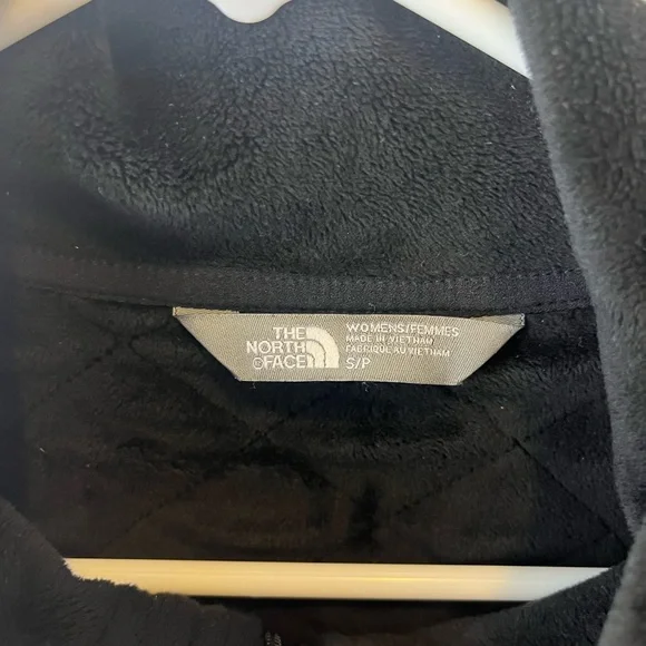 The North Face women’s Caroluna quilted jacket - Picture 4 of 5